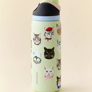 Owala Cat Collage Limited Edition 32 oz Water Bottle brand new